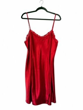 Vintage Gloria Vanderbilt Red Satin Nightgown